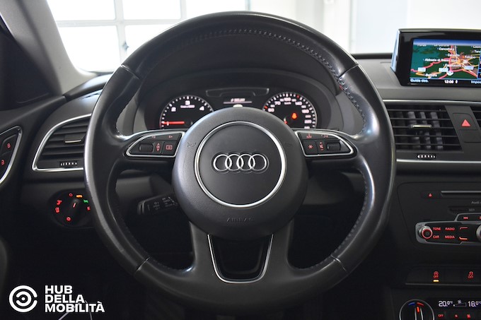 AUDI Q3 2.0 TDI 150 CV Business